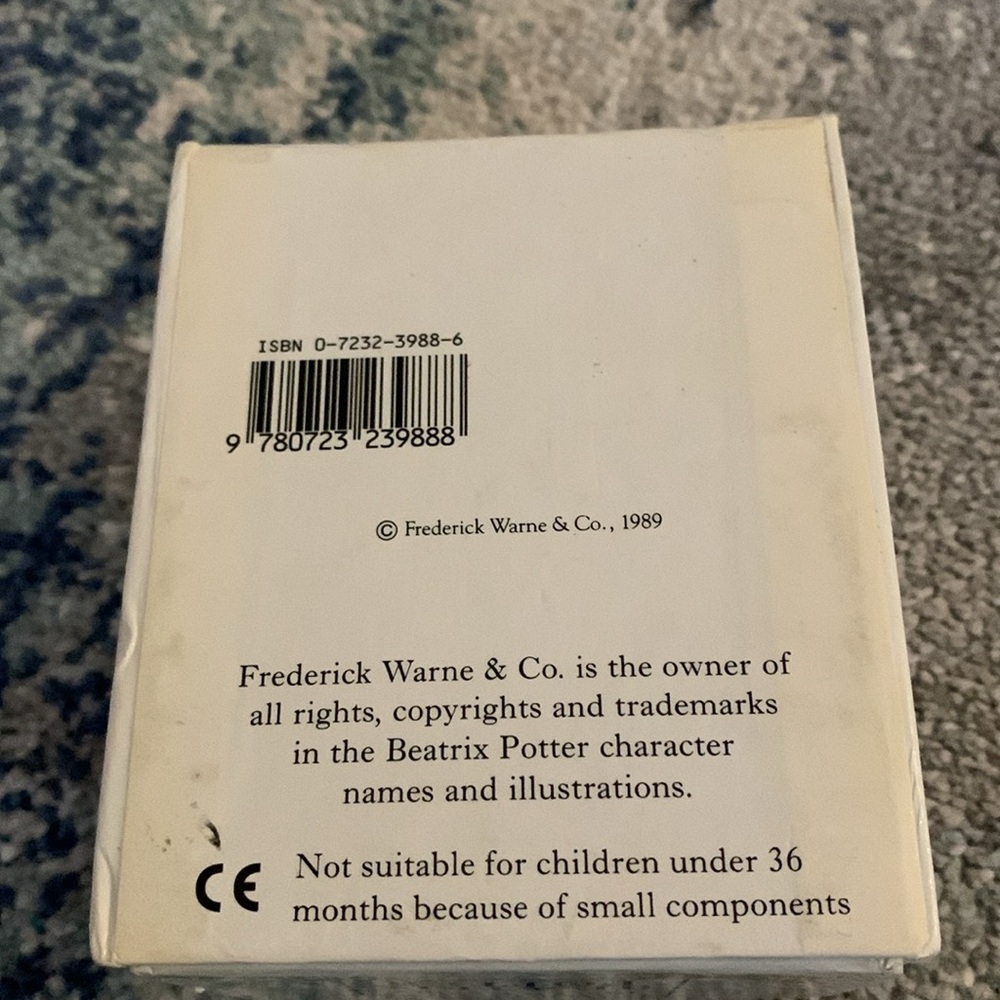 Beatrix Potter Peter Rabbit Miniature Books - Picture 2 of 8